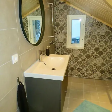 Bed and Breakfast Adventures Äkäslompolo