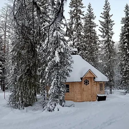 Bed and Breakfast Adventures Äkäslompolo