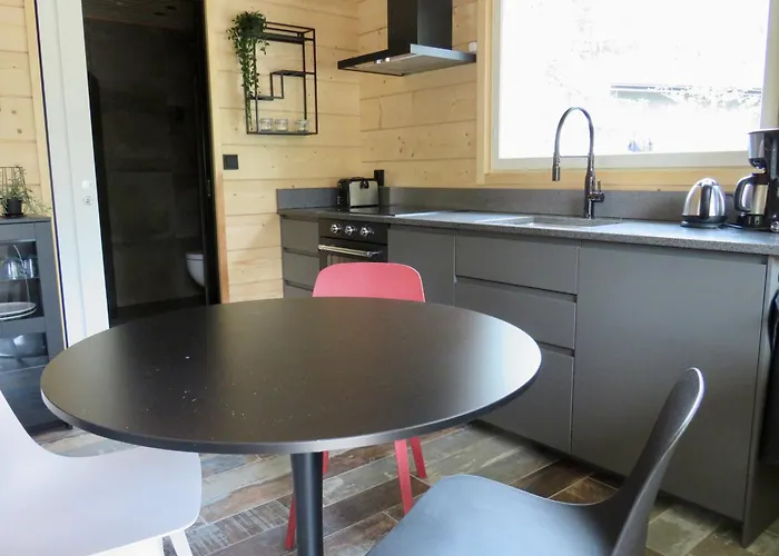 Adventures فندق مبيت وإفطار *